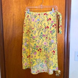 LOFT size 4P; wrap around skirt; hi-low hemline